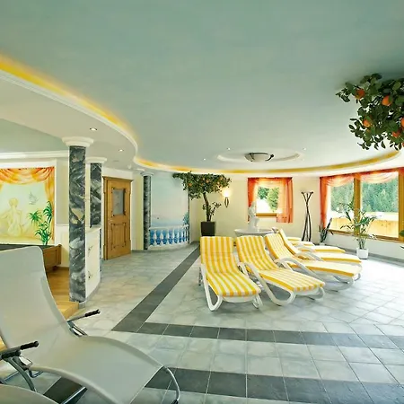 Hotel Schwarzenbach-3