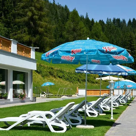 Hotel Schwarzenbach-2